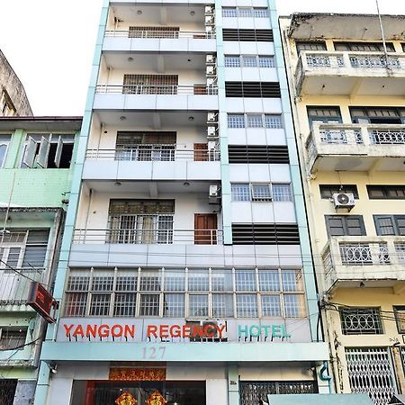 Yangon Regency Hotel Екстериор снимка