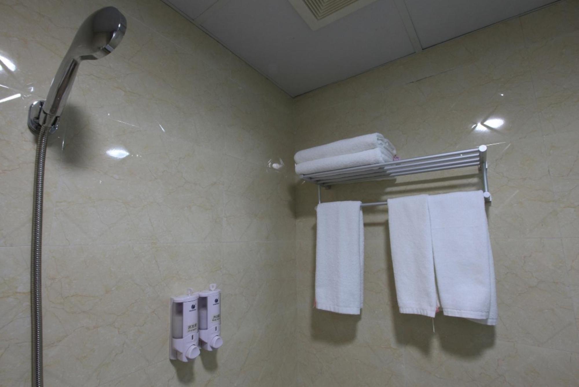 Yangon Regency Hotel Екстериор снимка