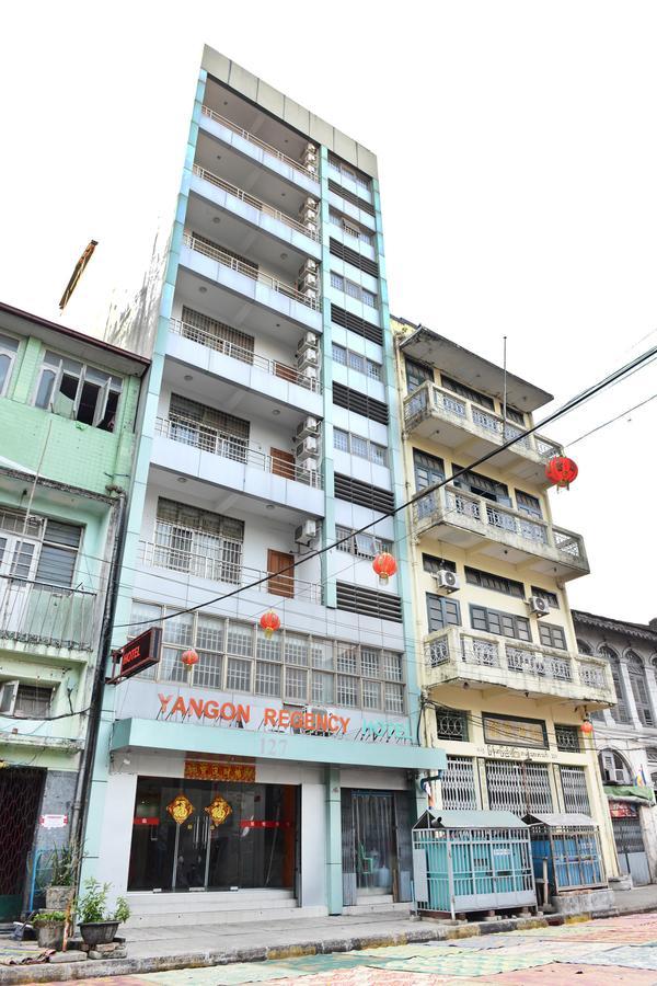 Yangon Regency Hotel Екстериор снимка