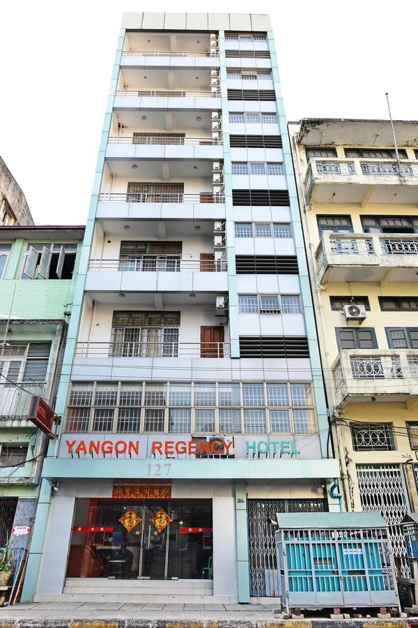 Yangon Regency Hotel Екстериор снимка
