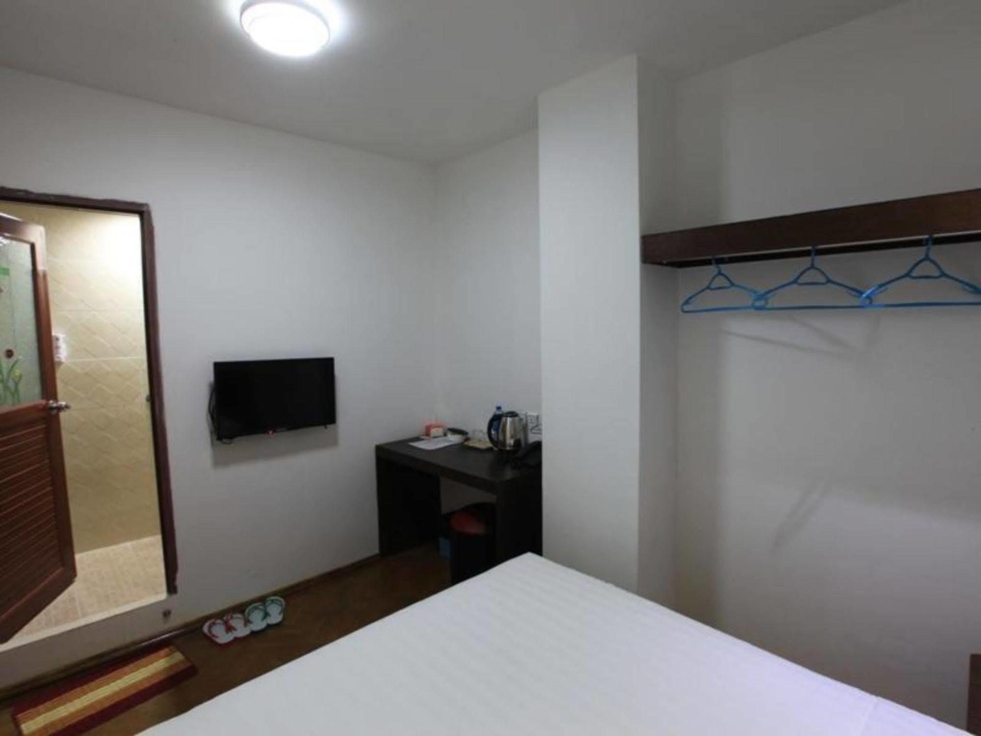 Yangon Regency Hotel Екстериор снимка
